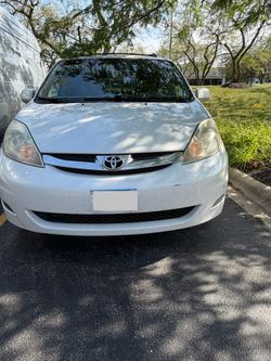 2008 Toyota Sienna