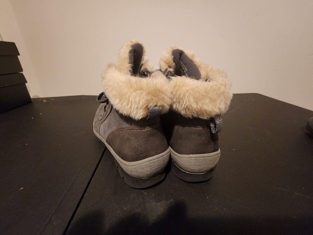 Earth Origin Hiking Boots