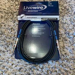 Cable (Livewire 10ft 1/4”)