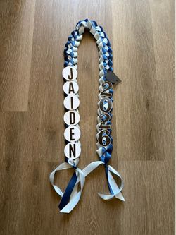 TAKING LAST MINUTE ORDERS Graduation Leis🎓