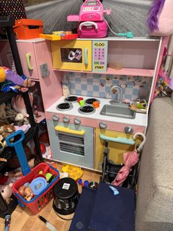 KidKraft Large Pastel Play Kitchen