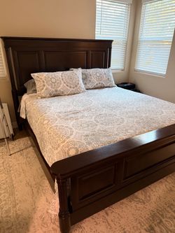 Wynwood California King Bedroom Set