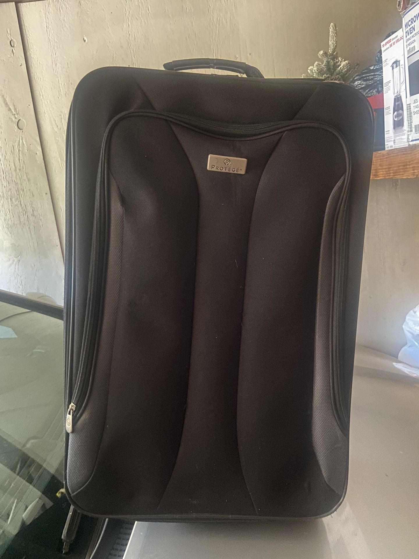 Protege Black Luggage