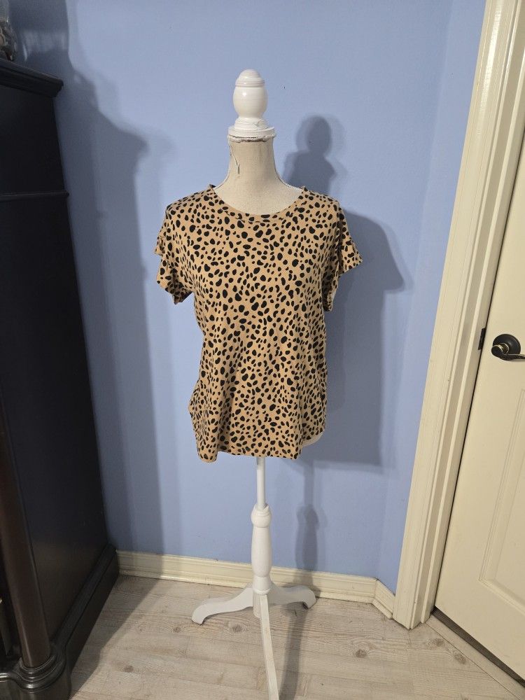 Crown & Ivy Small Womens Top