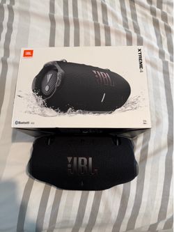 JBL open box like new Xtreme 4 in black color way