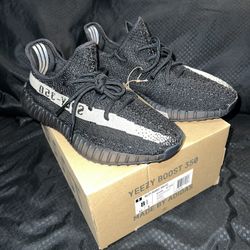 Yeezy 350 Size 8.5 