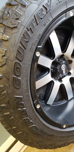 Rines 20x12 para chevy GMC con llantas TOYO