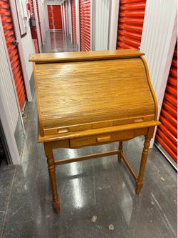 Country Marketplaces Traditional Light Brown Wood Roll Top Desk 6 Drawers