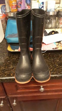 Boys rain boots