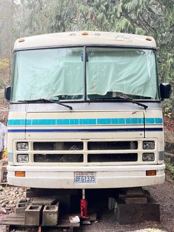 1994 Flair Fleetwood Motor home 