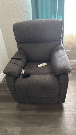 Reclining Chair - Must See