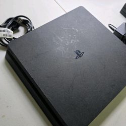 PS4 Slim With Playstation 4 VR