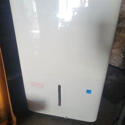 Midea dehumidifier 