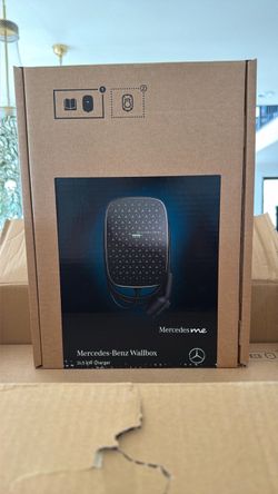 Mercedes-Benz wall box charger