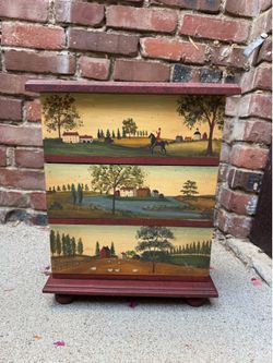 Antique Decorative Chest of Drawers