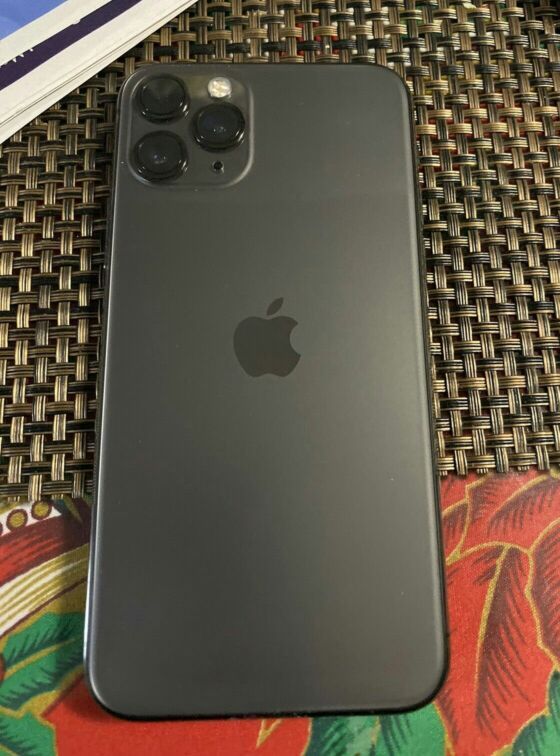 Apple iPhone 11 Pro - 512GB - Space Gray (Unlocked) for Sale in Seattle ...