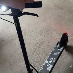Electric scooter