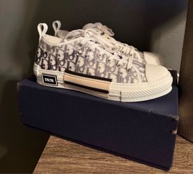 Dior Men B23 League Low Top Oblique Shoes. Size 9.
