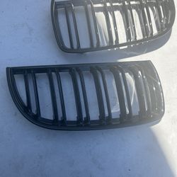 07 E9x Grilles