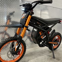 Mini eMoto GT54 Electric E-Dirt Bike, 37MPH, 2400W Motor, Pegs, 16/14 Staggered Tire. Real Dirt Bike Off Road Tires
