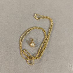 10k Pearl And Diamond Vintage Town And Country  Pendant, Also 10k Chain.