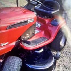 1200 Lawn Tractor 🚜 20 Hp. 42 Cut Wide Body