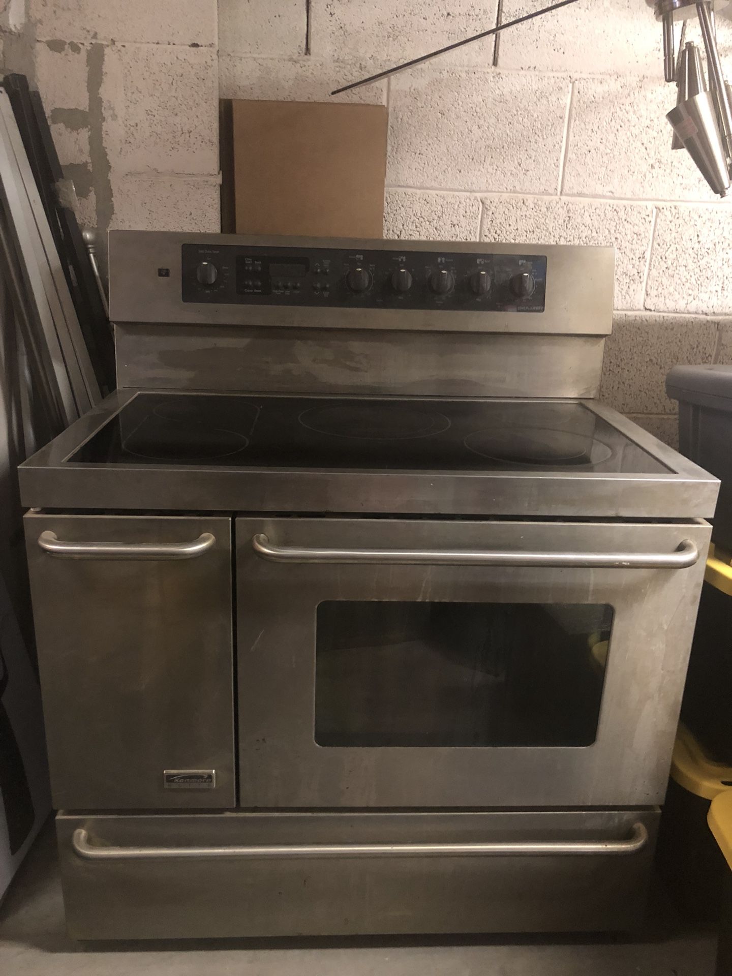 Kenmore Elite 40” Electric Range for Sale in Glendale, AZ OfferUp