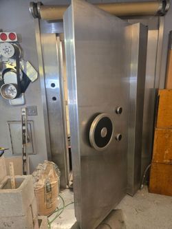 bank vault, 3ft safe