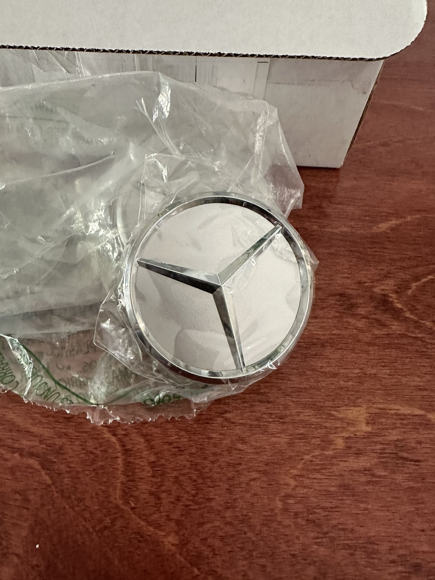 Mercedes Benz Wheel Covers Nib