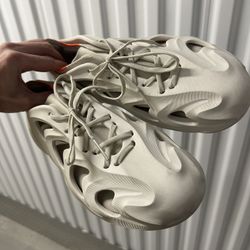 Adifom Q size 11