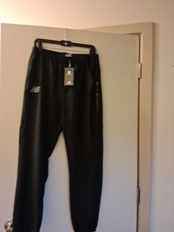 Men's New Balance Joggers Sweatpants Size Medium All Black Brand New