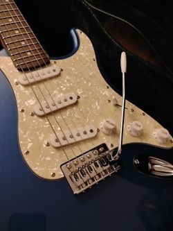 Mavis Solid Body Guitar