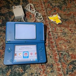 Nintendo Dsi XL With 300 Games Inside