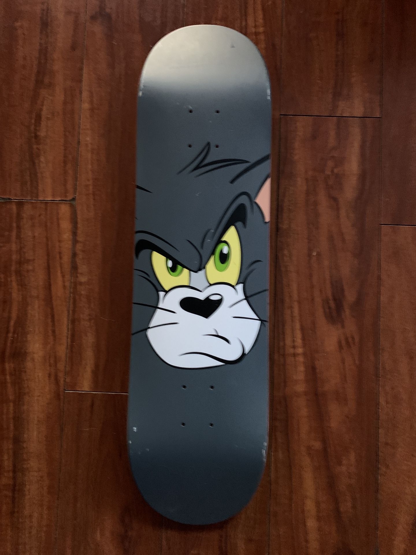 Almost Tom and Jerry skateboard