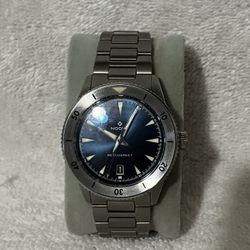 Nodus Retrospect II Dive Watch with Blue Dial and Stainless Steel Bracelet
