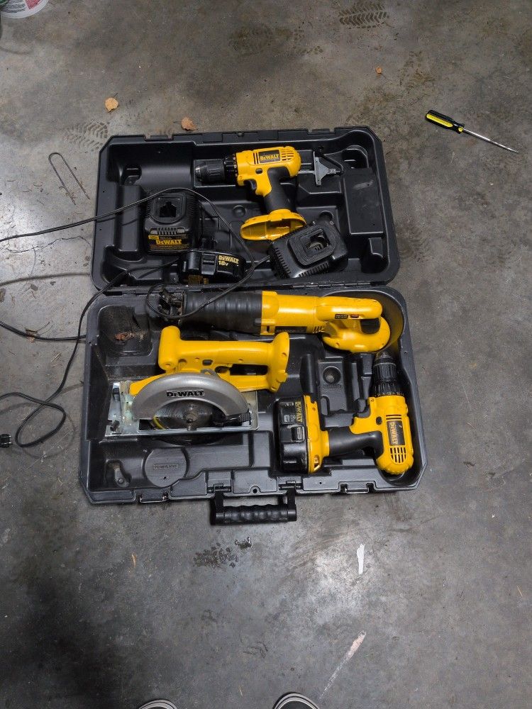 DeWalt Cordless Set