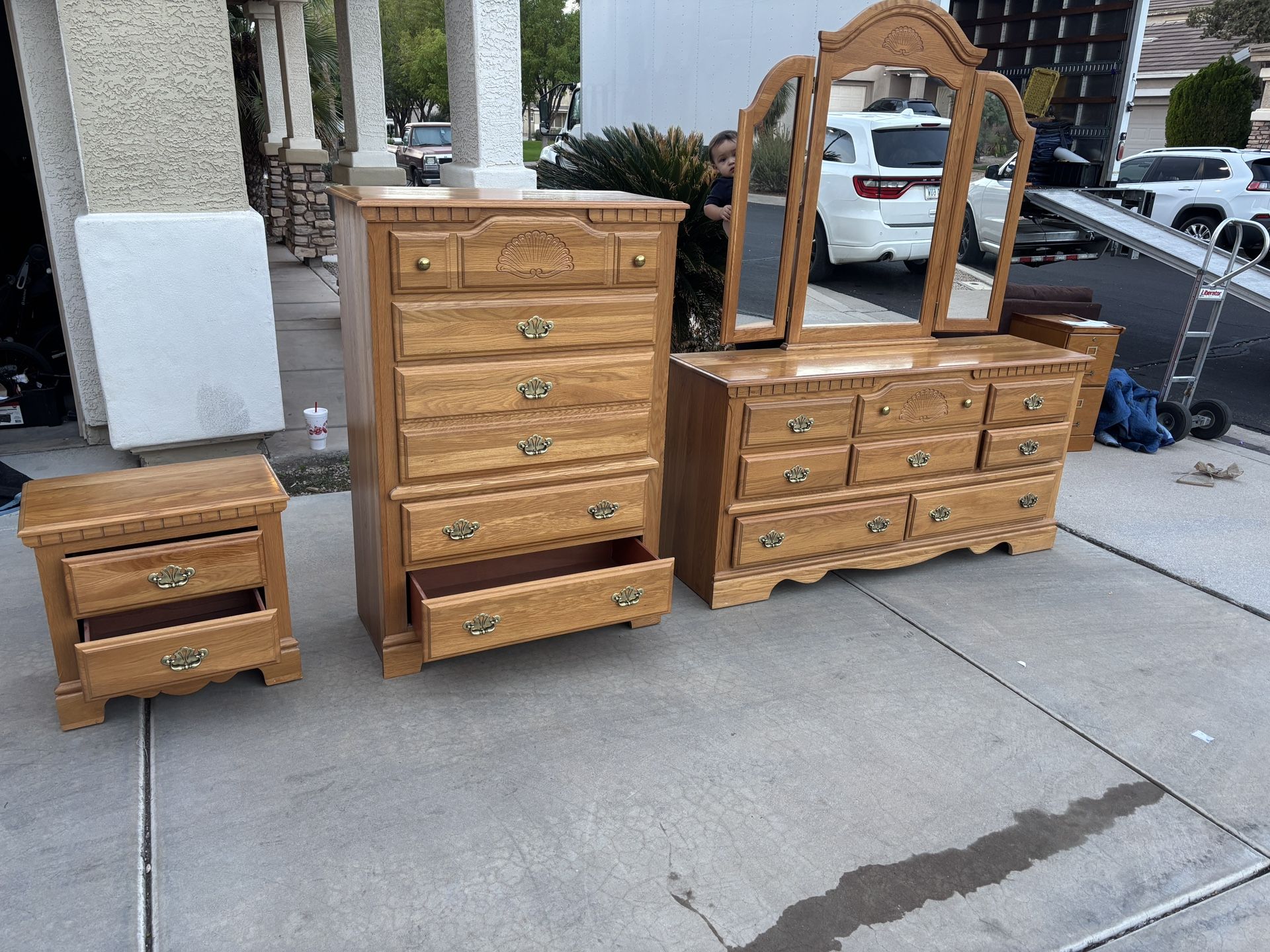 Broyhill Solid Oak Bedroom Set W/ Trifold Mirror (Bed Available)