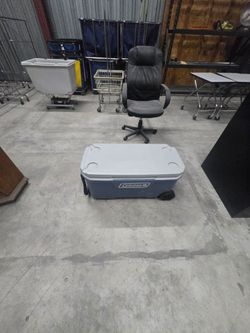 Coleman Rolling Cooler