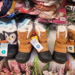 Botas De Nieve $16