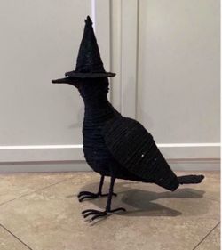 Large Halloween crow 20x17