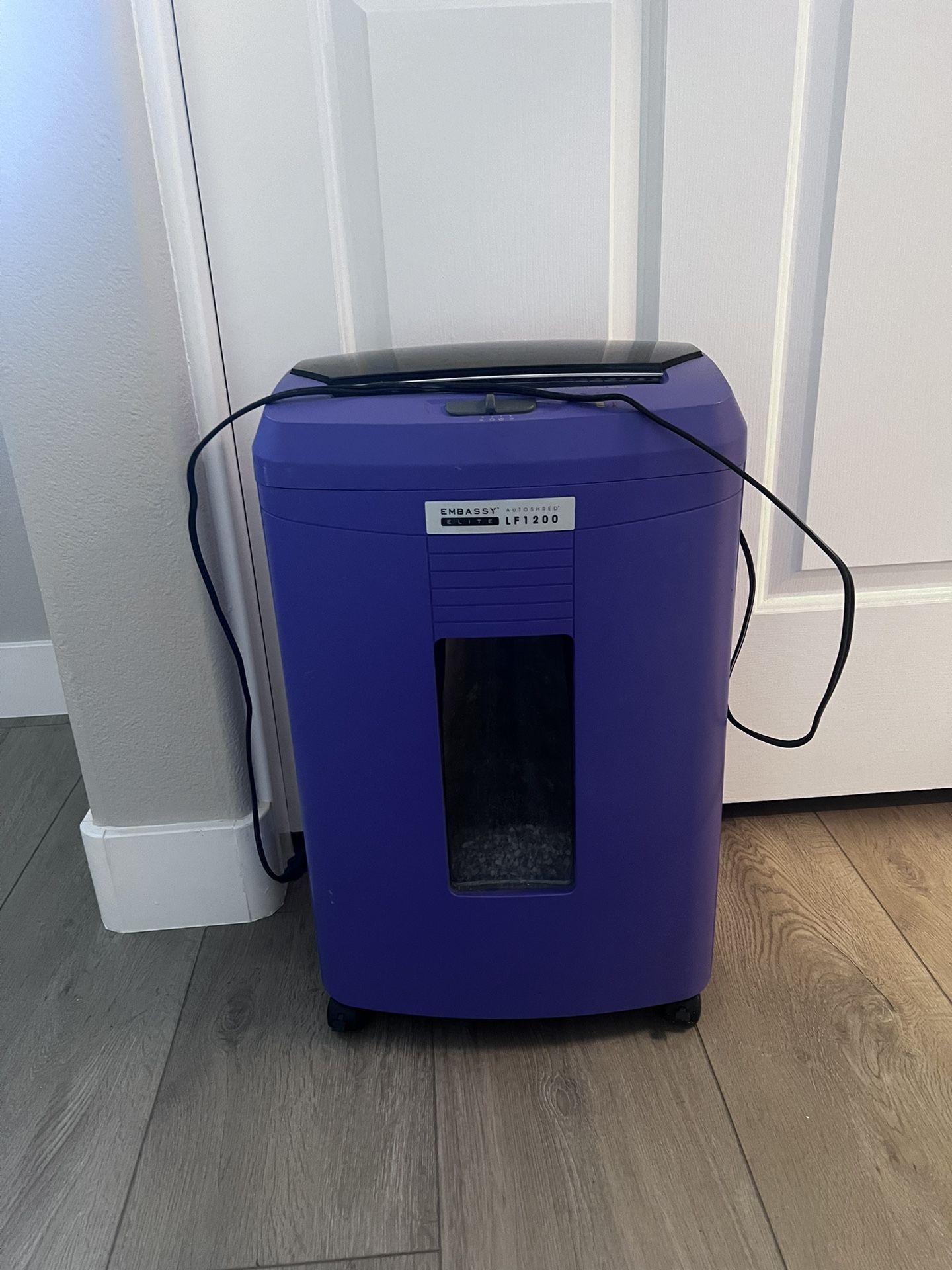 PAPER SHREDDER