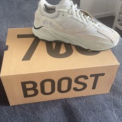 Yeezy Boost 700