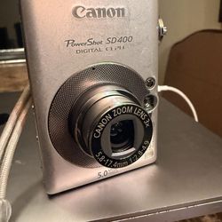 Canon PowerShot Digital ELPH SD400 / Digital IXUS 50 5.0MP Digital Camera like New