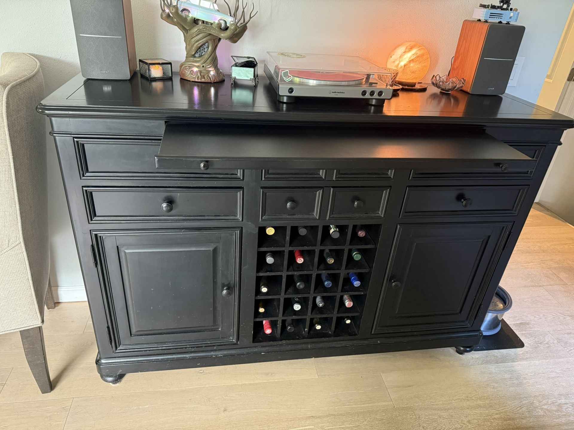 Black Buffet/console/sideboard Table