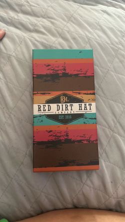 Red dirt hat wallet