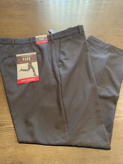 42 W x 30 L Men’s Van Heusen Pants