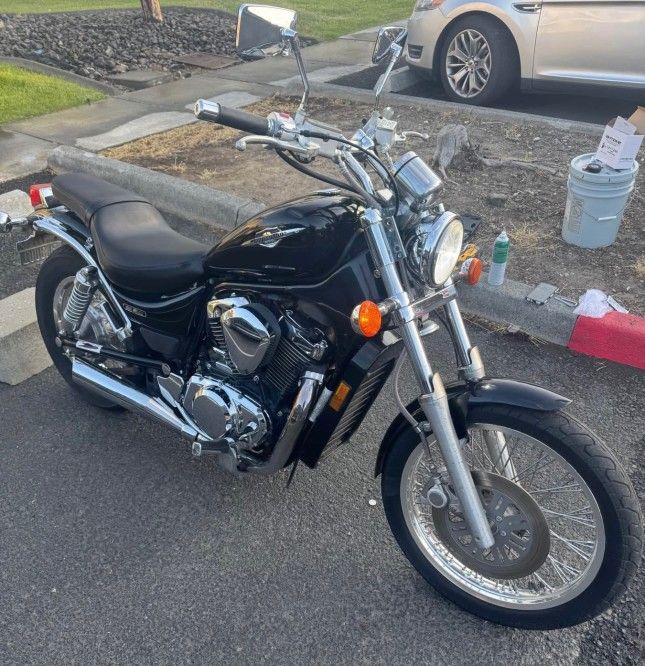 2006 Suzuki Boulevard
