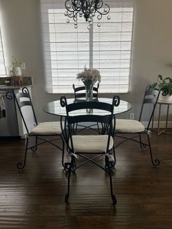 8 piece kitchen set from Pier One