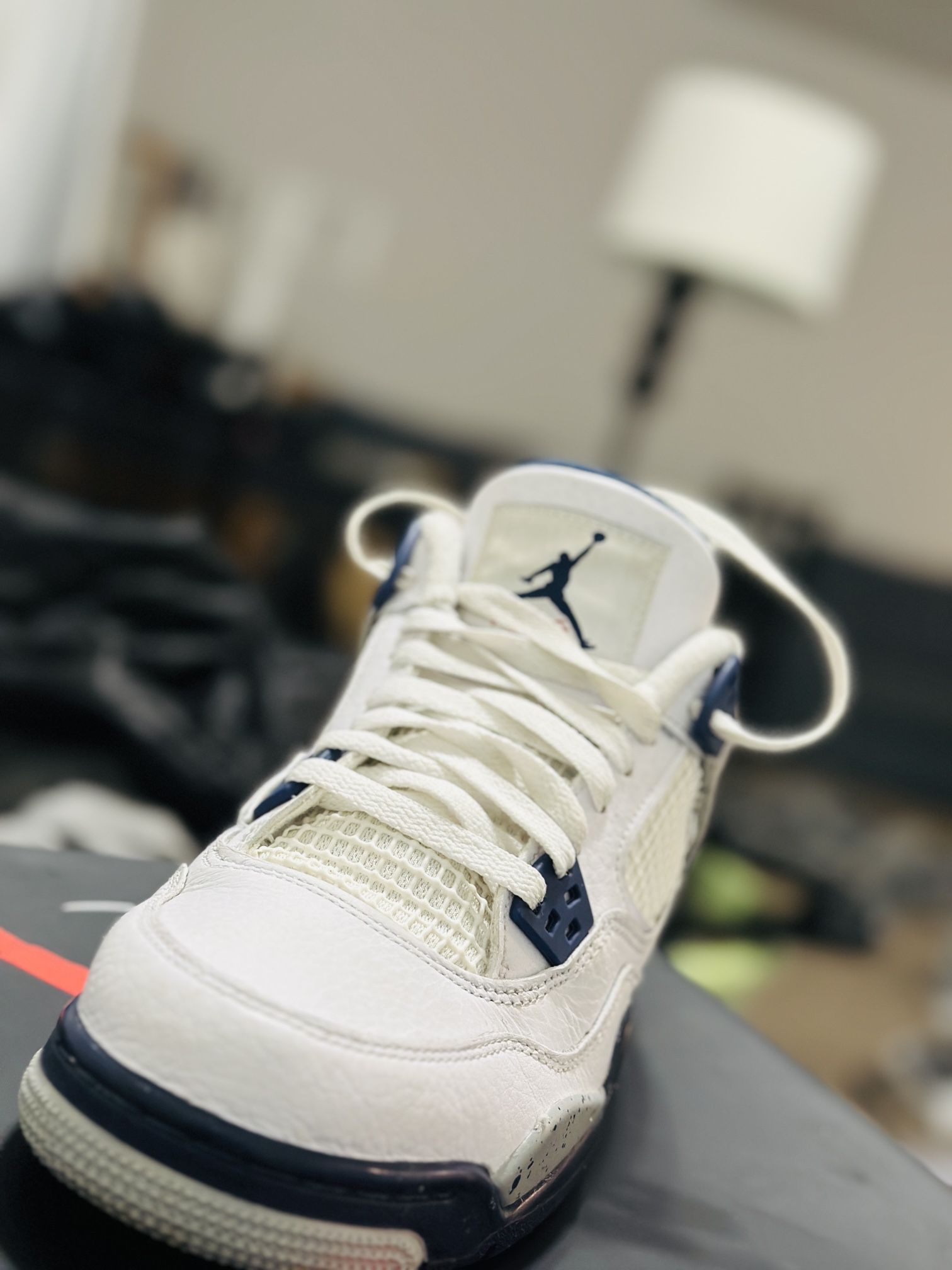 Air Jordan 4 Midnight Navy 
