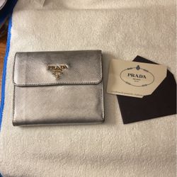 Prada Silver Saffiano Leather Medium Trifold Snap Womens Wallet Pre Owned